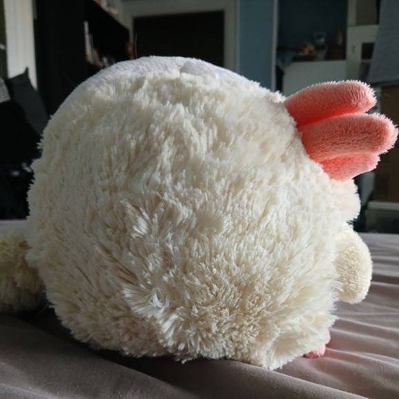 Rare limited run Squishable Mini axolotl plush - Picture 5 of 9